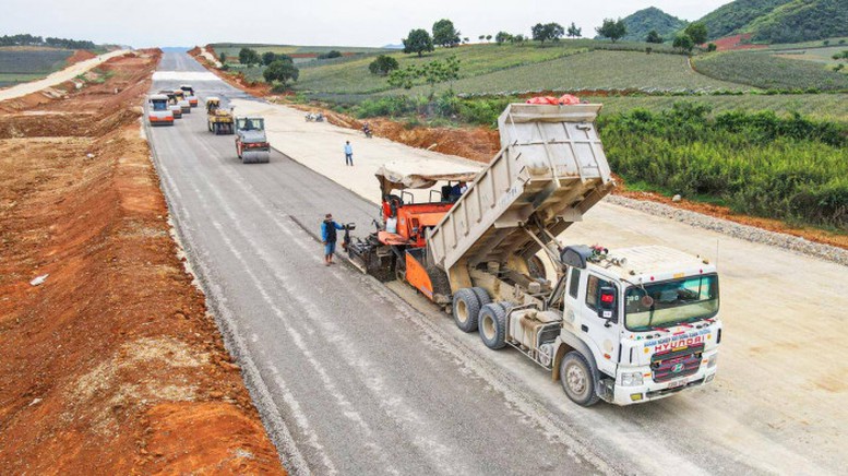 Bộ trưởng GTVT: Cử cán bộ ‘thiện chiến’ nhất ra công trường 4 dự án cao tốc Bắc-Nam - Ảnh 3.