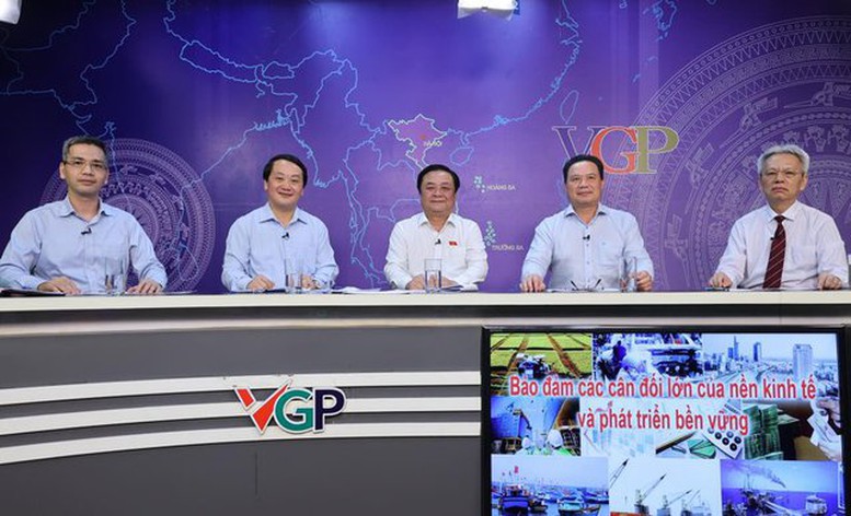 Nền kinh tế đang đi đúng hướng - Ảnh 1.