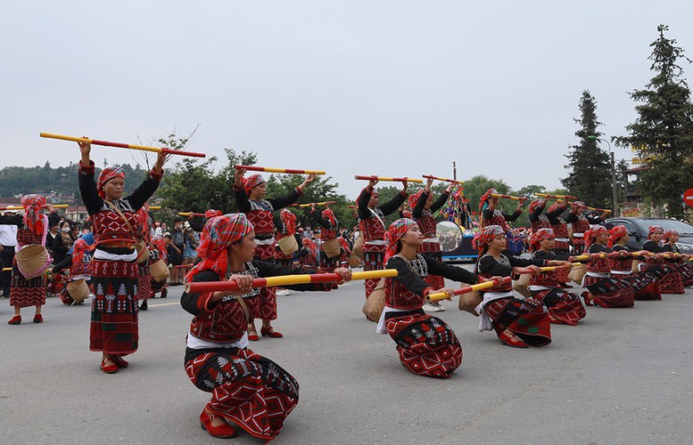 Sa Pa lập kỷ lục mới với 'Vó ngựa trên mây' và Caraval đậm đà bản sắc - Ảnh 6.