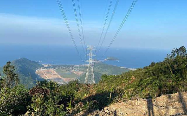 Đóng điện đường dây 500kV mạch 3 đoạn Quảng Trạch - Dốc Sỏi - Ảnh 1.