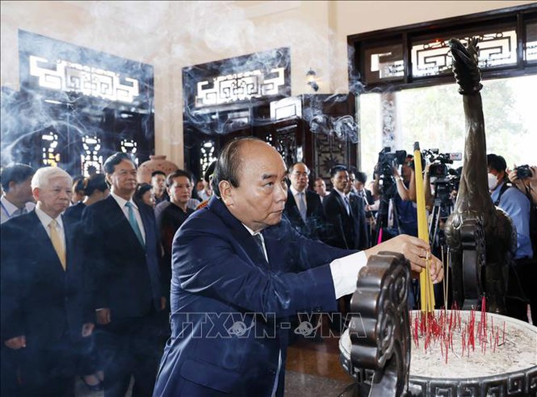 Chủ tịch nước dự Lễ kỷ niệm 110 năm Ngày sinh Chủ tịch Hội đồng Bộ trưởng Phạm Hùng - Ảnh 1.