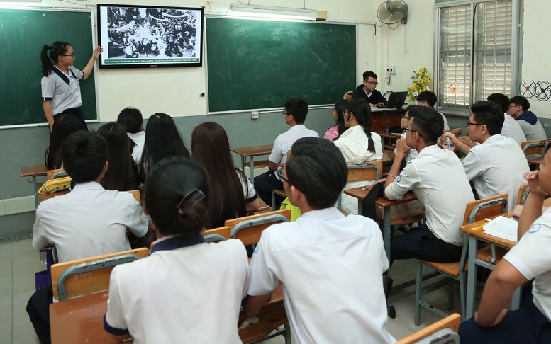 Thủ tướng Chính phủ yêu cầu có đánh giá toàn diện về môn lịch sử trong chương trình THPT