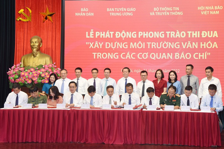 Phát động phong trào thi đua “Xây dựng môi trường văn hóa trong các cơ quan báo chí” - Ảnh 1.