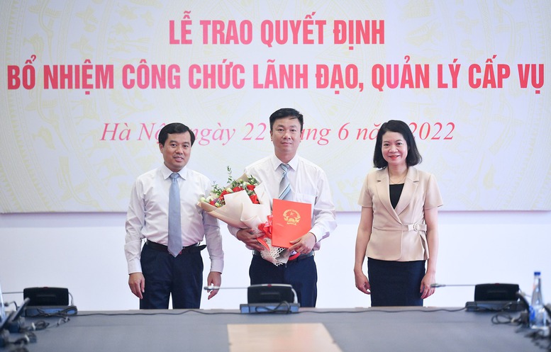 Bổ nhiệm nhân sự Văn phòng Quốc hội - Ảnh 1.