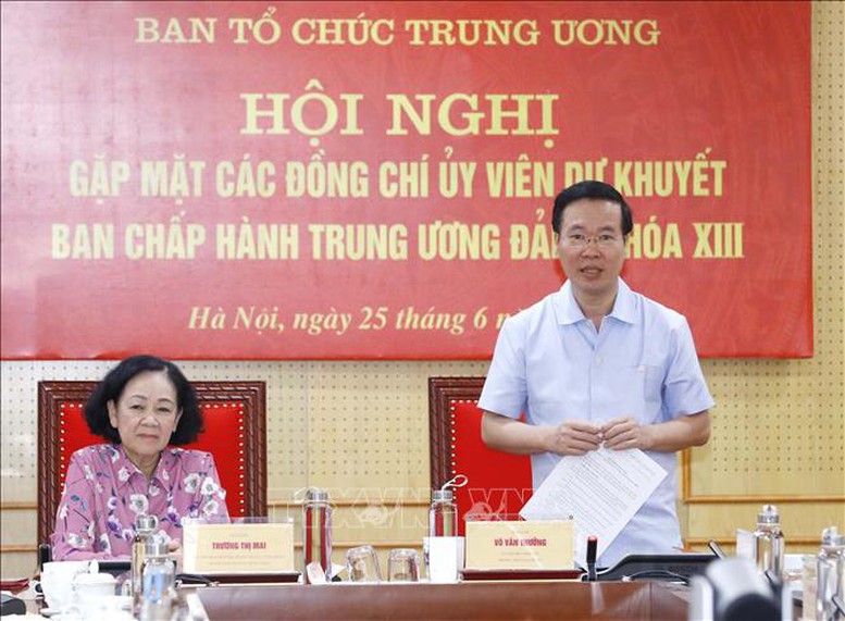 Gặp mặt các đồng chí Ủy viên dự khuyết Ban Chấp hành Trung ương Đảng khóa XIII - Ảnh 1.