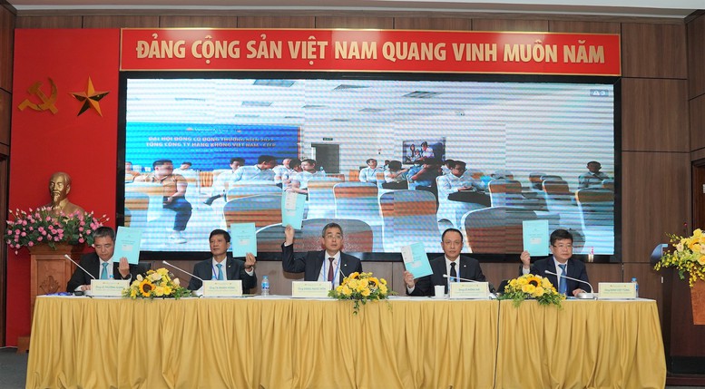 Vietnam Airlines đẩy mạnh tái cơ cấu, tiến tới phục hồi và phát triển - Ảnh 1.