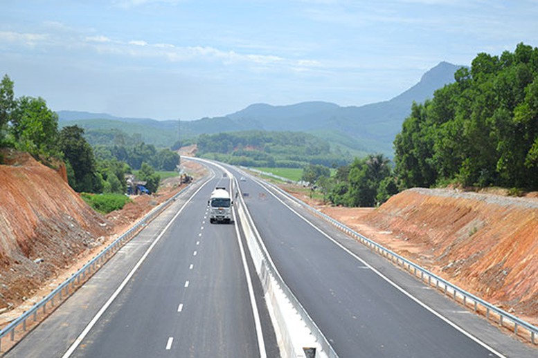 Thống nhất chủ trương nghiên cứu đầu tư hai tuyến đường - Ảnh 1.