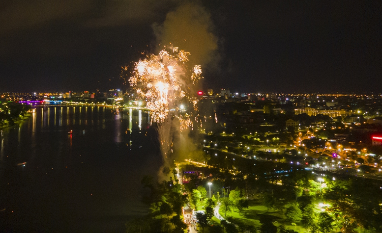 Đêm gala giã bạn &quot;chào Huế&quot; khép lại Tuần lễ Festival Huế 2022 - Ảnh 5.