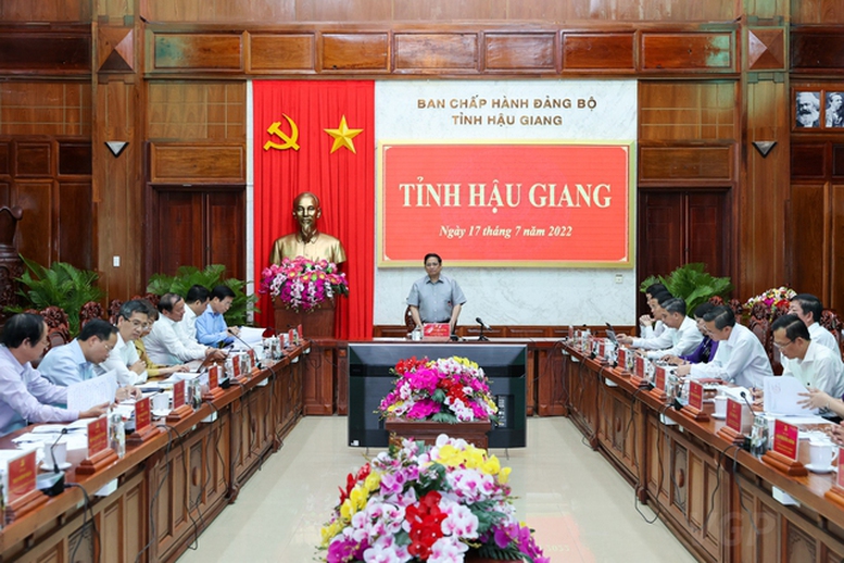 Thủ tướng Phạm Minh Chính làm việc với Ban Thường vụ Tỉnh ủy Hậu Giang - Ảnh 1.