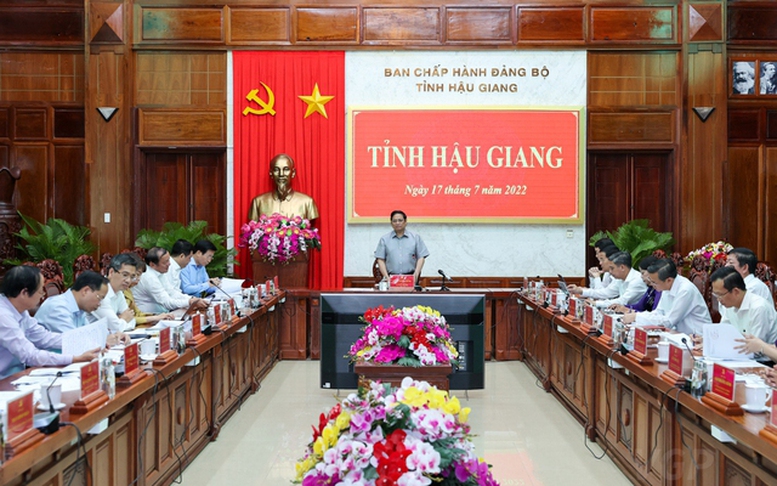 Thủ tướng Phạm Minh Chính làm việc với Ban Thường vụ Tỉnh ủy Hậu Giang