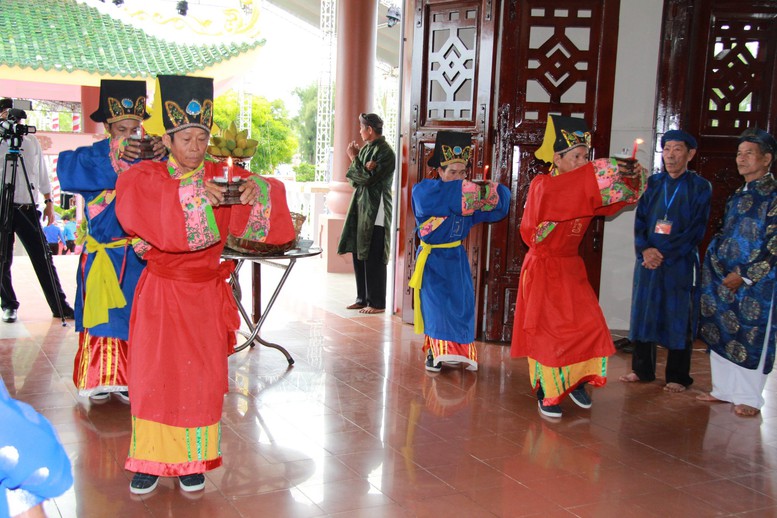 Bến Tre: Sôi nổi các hoạt động chào mừng Ngày hội Truyền thống Văn hóa - Ảnh 1.