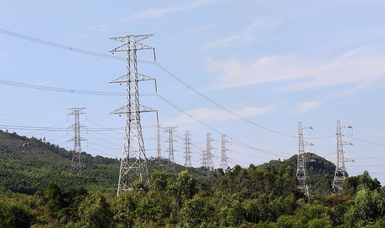 Đóng điện thông tuyến đường dây 500kV mạch 3 - Ảnh 1.