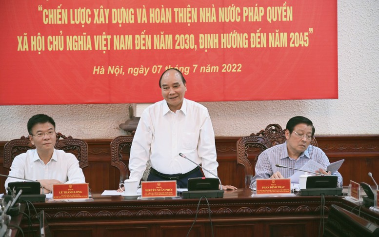 Nghiên cứu hình thành hệ thống pháp luật đáp ứng đầy đủ yêu cầu của Nhà nước pháp quyền XHCN Việt Nam