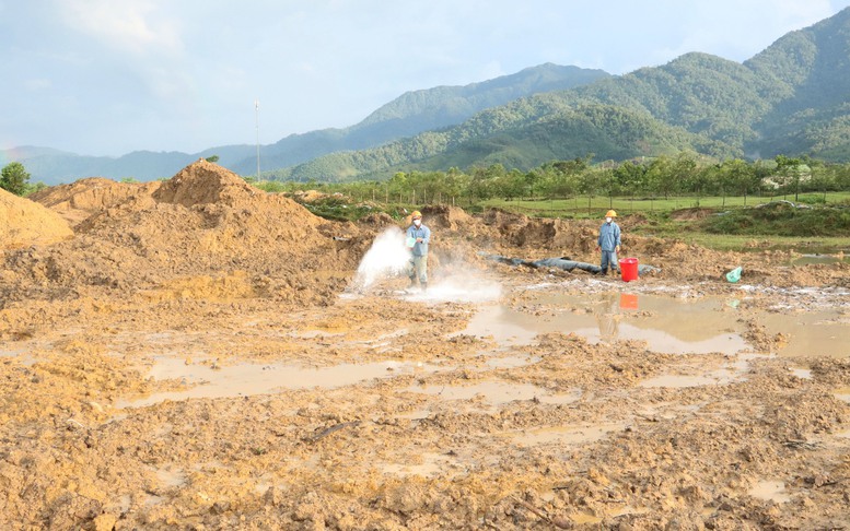 Xử lý 35.000 m3 đất tồn dư dioxin tại sân bay A So