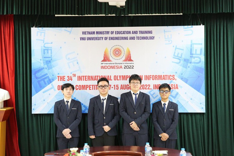 Đội tuyển Việt Nam giành huy chương cao tại Olympic Tin học quốc tế 2022 - Ảnh 1.