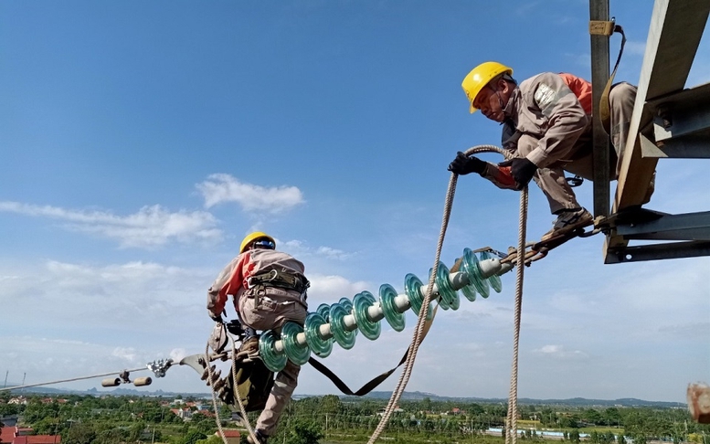 EVNNPC: Sản lượng điện thương phẩm 7 tháng tăng hơn 5%