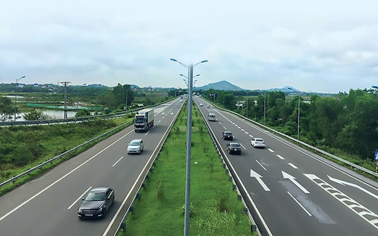 Hợp tác giao thông vận tải, cầu nối thắt chặt mối quan hệ hữu nghị vĩ đại Việt-Lào