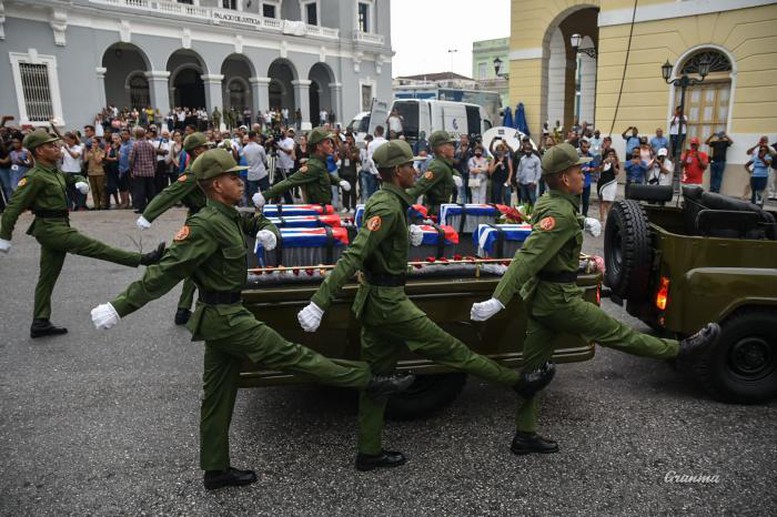 Cuba vinh danh những người hy sinh trong thảm họa Matanzas - Ảnh 2.