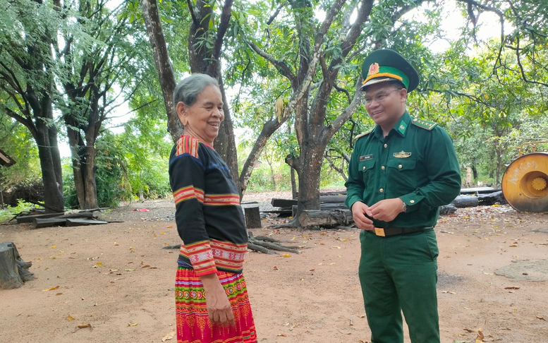 Những 'cánh chim đầu đàn' vùng biên giới