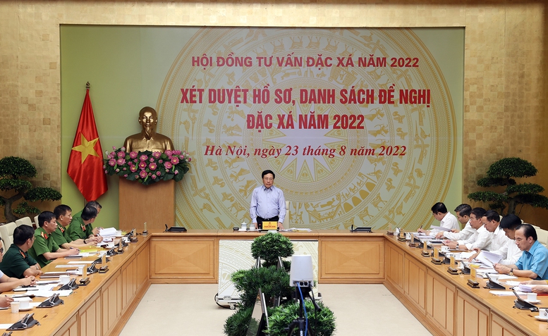 Hội đồng Tư vấn đặc xá họp xét duyệt hồ sơ đặc xá năm 2022 - Ảnh 2.