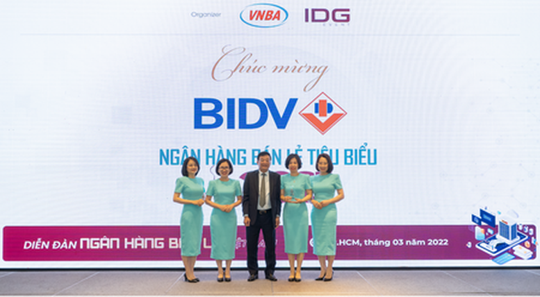 BIDV nhận đồng thời 4 giải thưởng ngân hàng Việt Nam tiêu biểu (30.3) - Ảnh 1.