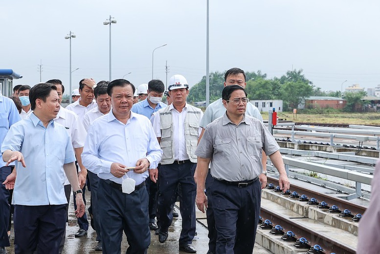 Thủ tướng thị sát dự án đường sắt Nhổn-Ga Hà Nội - Ảnh 1.