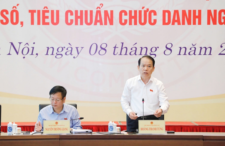 Ủy ban Pháp luật tổ chức Phiên giải trình về tiêu chuẩn, chức danh viên chức quản lý - Ảnh 1. Ủy ban Pháp luật tổ chức Phiên giải trình về tiêu chuẩn, chức danh viên chức quản lý - Ảnh 1.