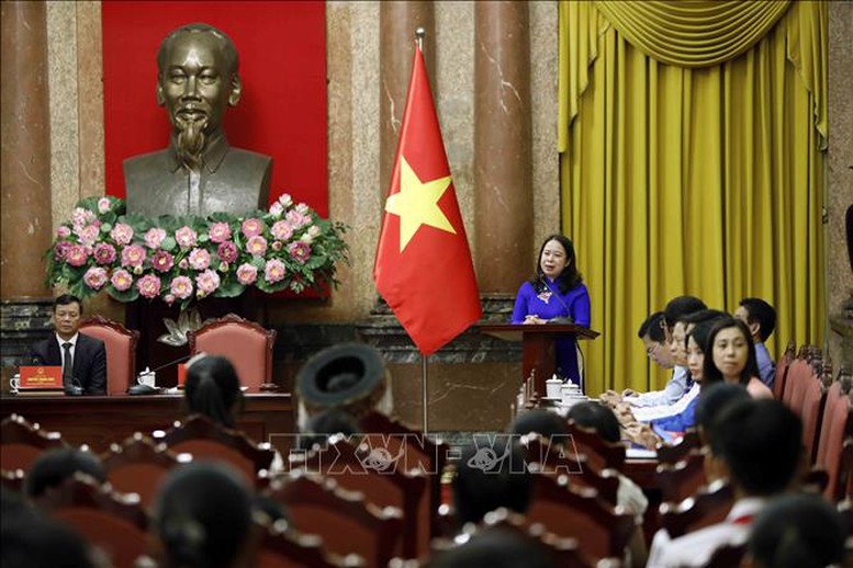 Phó Chủ tịch nước gặp mặt trẻ mồ côi, khuyết tật, có hoàn cảnh khó khăn - Ảnh 1.