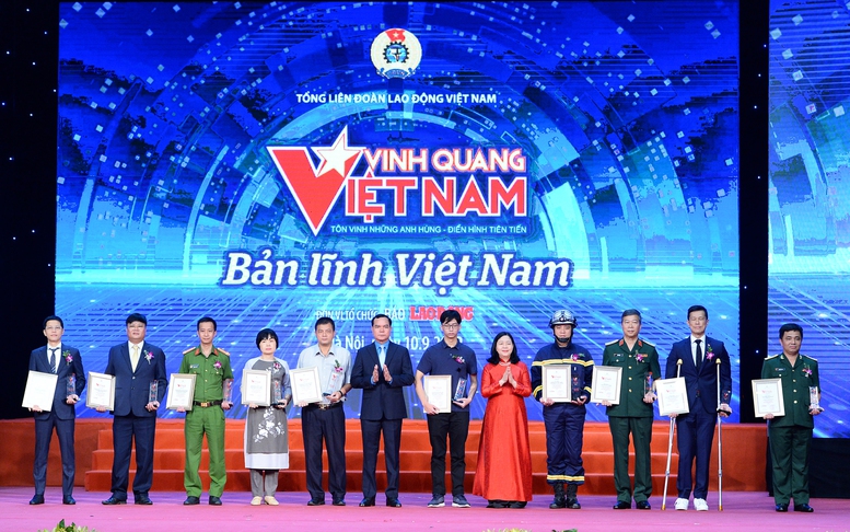 ‘Vinh quang Việt Nam’ 2022 khẳng định bản lĩnh Việt Nam