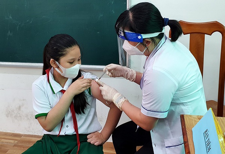 Nhiều nơi ghi nhận các biến thể mới, giám sát chặt chẽ dịch bệnh, đẩy nhanh tiêm vaccine COVID-19 - Ảnh 1.