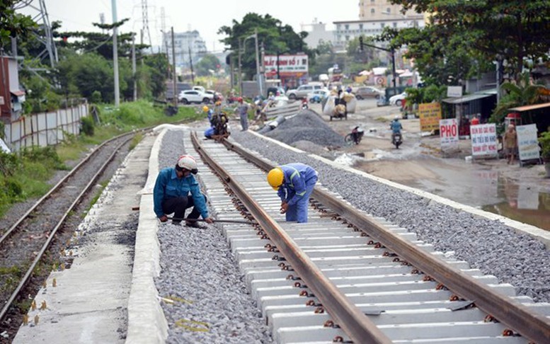 Thiếu mặt bằng thi công, dự án cải tạo tuyến đường sắt Bắc-Nam 'trễ hẹn'