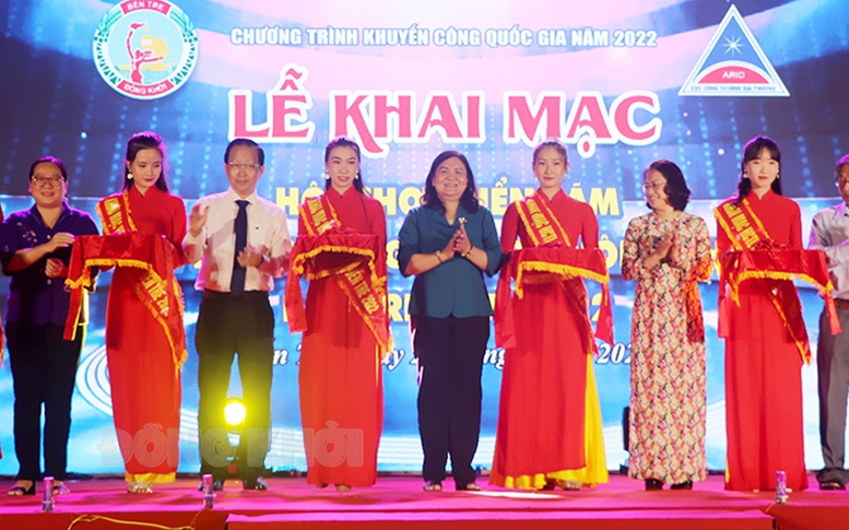 77 đơn vị tham gia Hội chợ triển lãm sản phẩm công nghiệp nông thôn Bến Tre