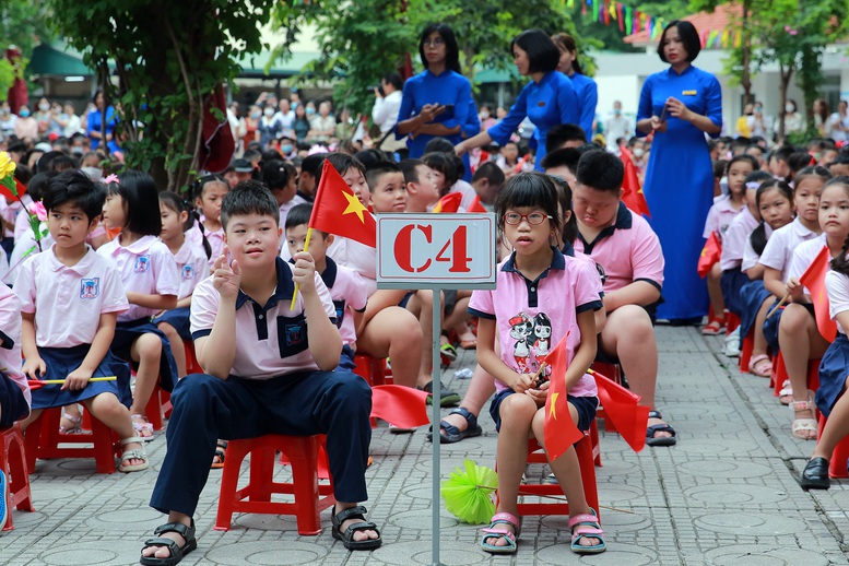 Phó Thủ tướng Vũ Đức Đam vui khai giảng với các cháu học sinh tiểu học - Ảnh 5.