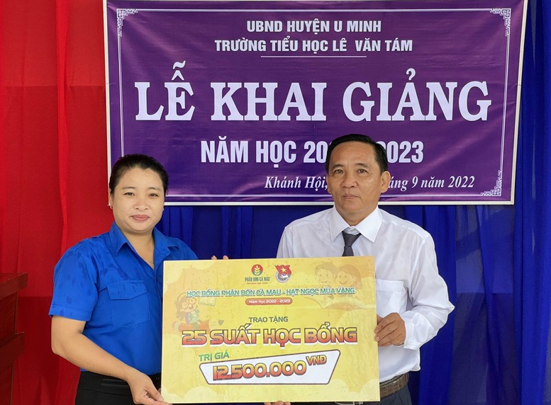 PVCFC khởi động mùa học bổng mới 2022 – 2023 - Ảnh 1.