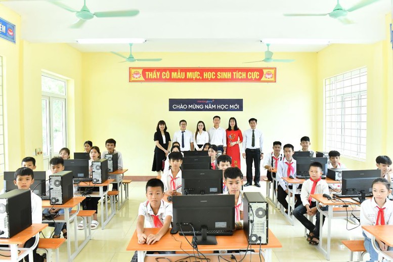 KienlongBank đồng hành thiết thực cùng công tác số hoá nông thôn và vùng sâu, vùng xa  - Ảnh 2.