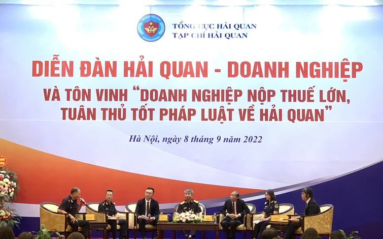 Doanh nghiệp, hải quan tăng cường đối thoại gỡ vướng, thực hiện chuyển đổi số