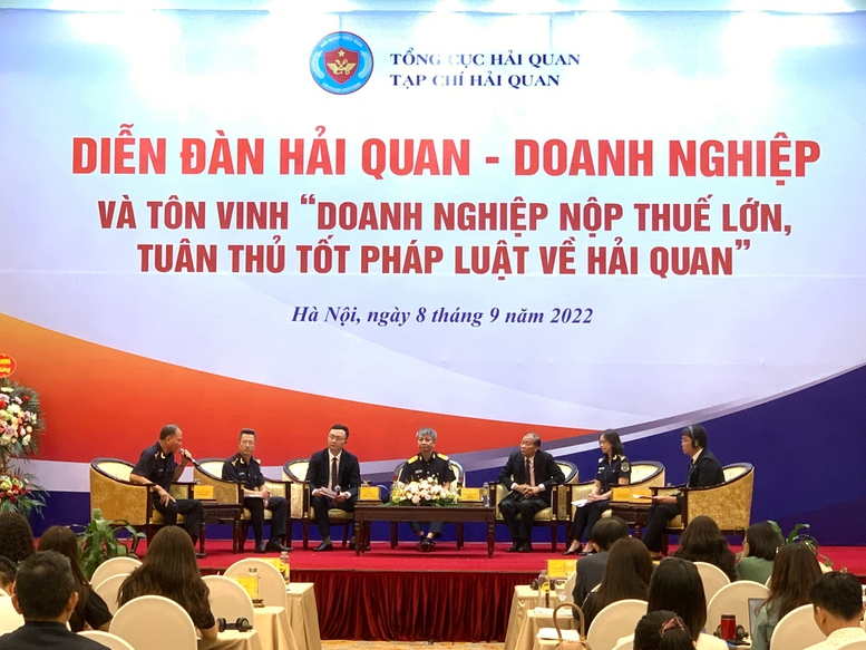 DN và Hải quan tăng cường đối thoại gỡ vướng, thực hiện chuyển đổi số - Ảnh 2.