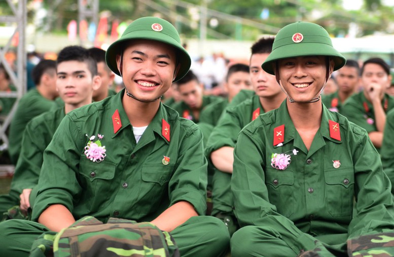 Bộ GD&ĐT đề nghị Bộ Quốc phòng: Xét tạm hoãn quân sự với thí sinh - Ảnh 1.