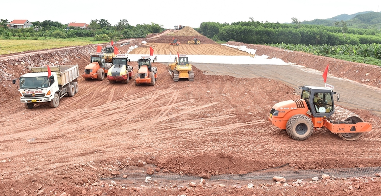 Có thể khai thác cao tốc Quảng Trị - Thừa Thiên Huế trong tháng 11/2022 - Ảnh 3.