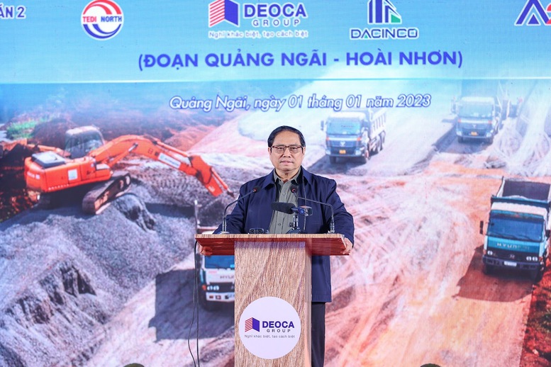 Thủ tướng phát lệnh khởi công đồng loạt 12 dự án cao tốc Bắc-Nam - Ảnh 3.