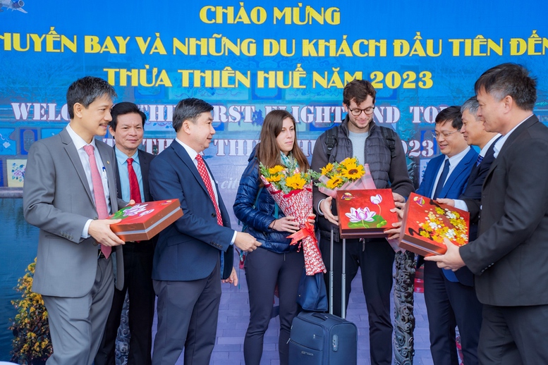 Thừa Thiên Huế công bố chuỗi sự kiện Festival 2023; đón đoàn du khách đầu năm mới - Ảnh 4.