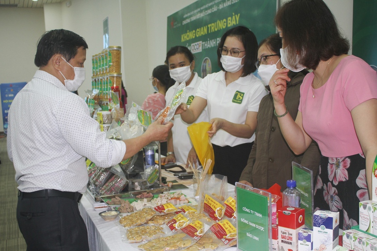 Đà Nẵng: Doanh nghiệp OCOP tăng tốc sản xuất mùa cao điểm Tết nguyên đán - Ảnh 4.