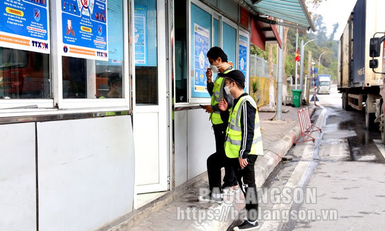 Lạng Sơn: Hoạt động xuất nhập khẩu với Trung Quốc được khôi phục hoàn toàn - Ảnh 2.