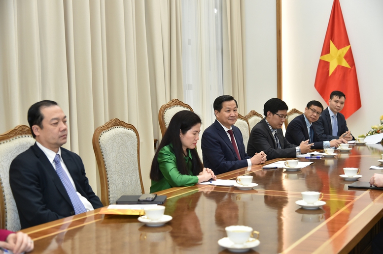 Phó Thủ tướng Lê Minh Khái tiếp CEO Hiệp hội Công nghiệp bán dẫn Hoa Kỳ - Ảnh 2.