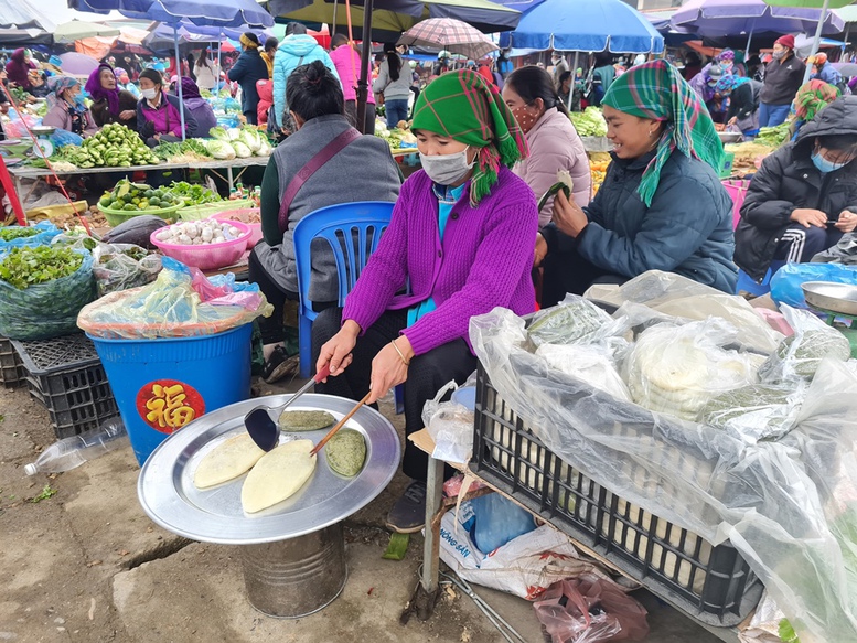 Sắc màu chợ phiên vùng cao ngày giáp Tết - Ảnh 14.