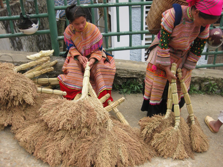 Sắc màu chợ phiên vùng cao ngày giáp Tết - Ảnh 13.