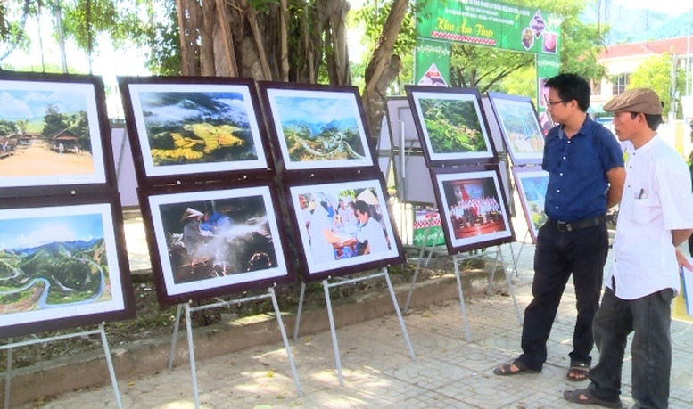 Tổ chức Triển lãm “Kon Tum - Đất và Người” - Ảnh 1.