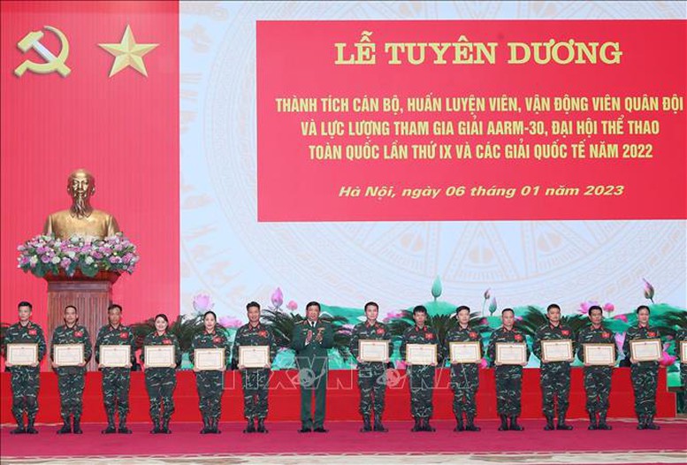 Bộ Quốc phòng tuyên dương vận động viên đạt thành tích cao năm 2022 - Ảnh 1.