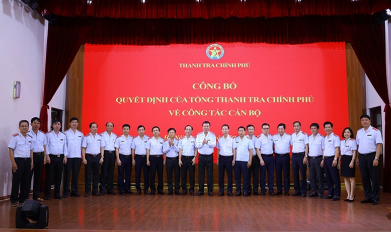 Lần đầu tiên Thanh tra Chính phủ luân chuyển, điều động, bổ nhiệm 19 Cục trưởng, Vụ trưởng, Vụ phó - Ảnh 4.