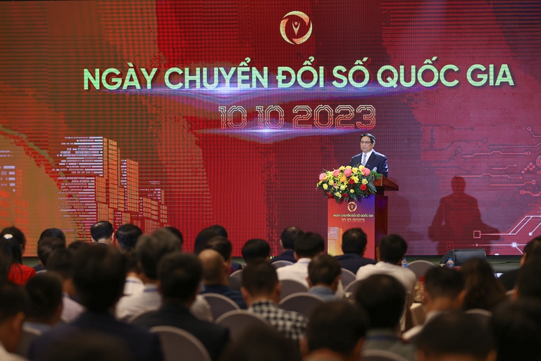 Thủ tướng: Đẩy mạnh số hóa giao dịch bất động sản, làm sạch dữ liệu người giao dịch chứng khoán - Ảnh 4.